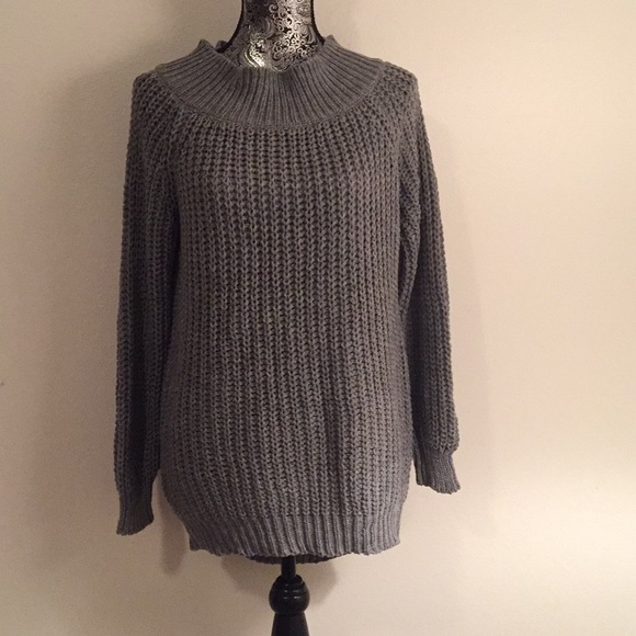 LONG SLEEVE DESTROYED SHREDDED BOHO TUNIC SWEATER - Picture 3 of 4